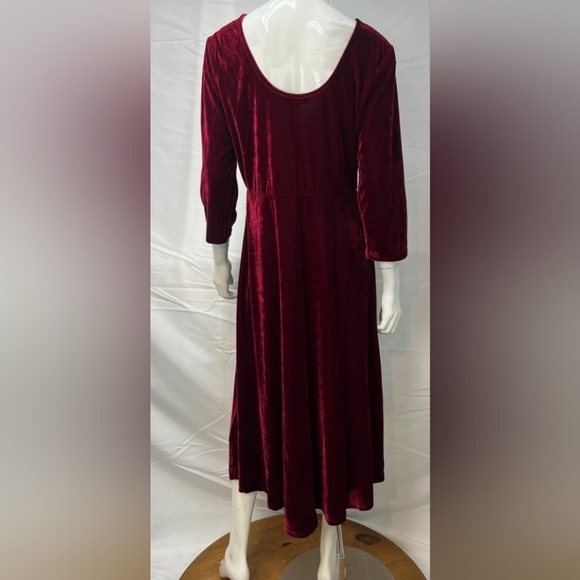Burgundy Velvet dress by Suzanne Betro scoop back fit and flare XL - Picture 3 of 13
